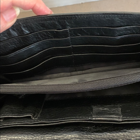 Vintage Brighton Crossbody/Clutch with Coin Purse - Picture 11 of 16